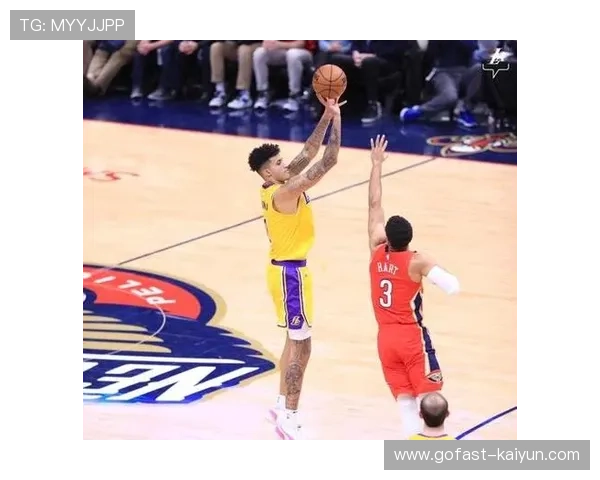 76人客战雄鹿,马克西与库兹马外线对决成焦点 76人客战雄鹿,马克西与库兹马外线对决成焦点